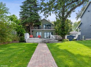22 S Pistakee Lake Rd, Fox Lake, IL 60020