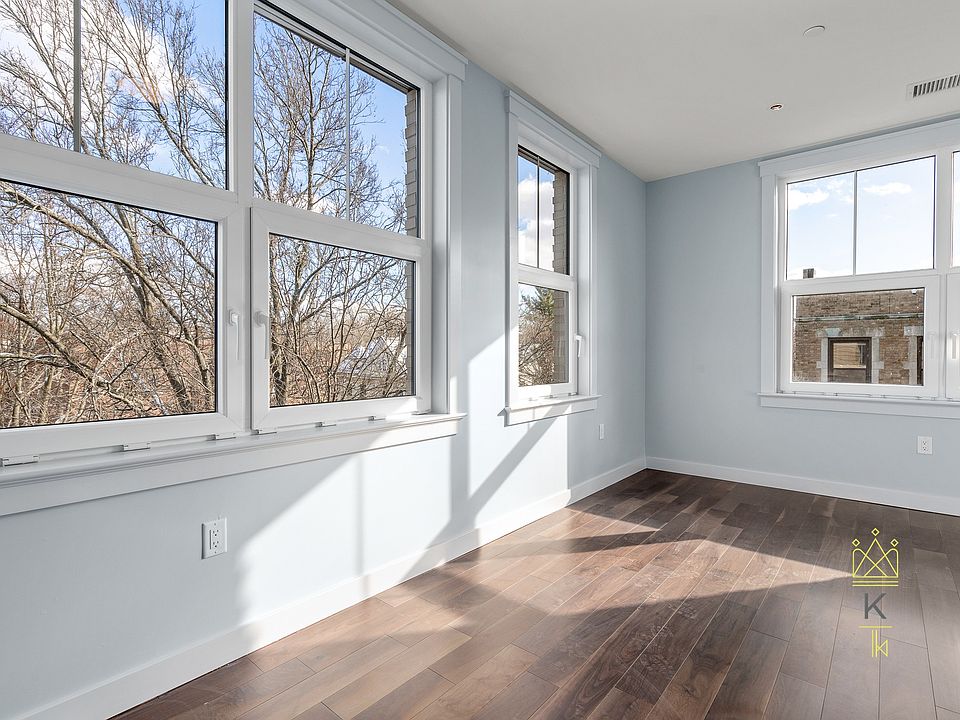 1st image of 136 Babcock St #402