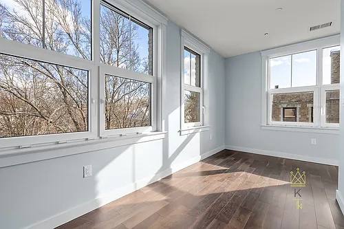 136 Babcock St #402 Photo 1