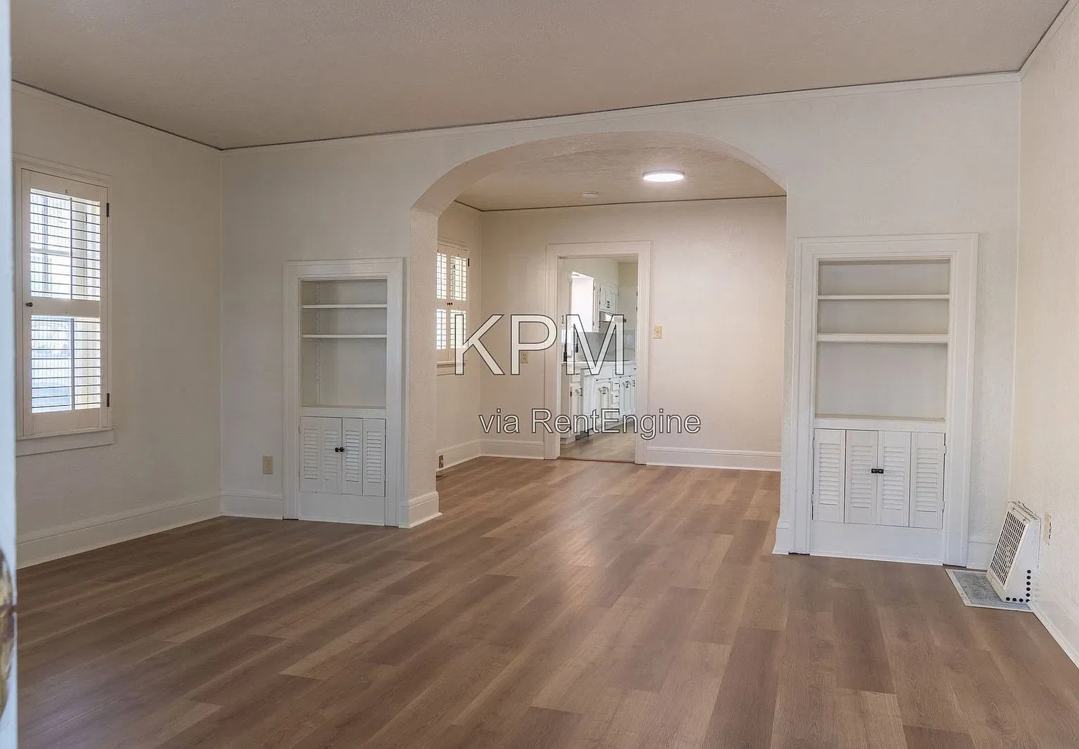 3 bed, 2.0 bath, 1462 sqft, $2,200 — Photo 3
