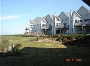 665 2nd St UNIT 2, Fairport Harbor, OH 44077