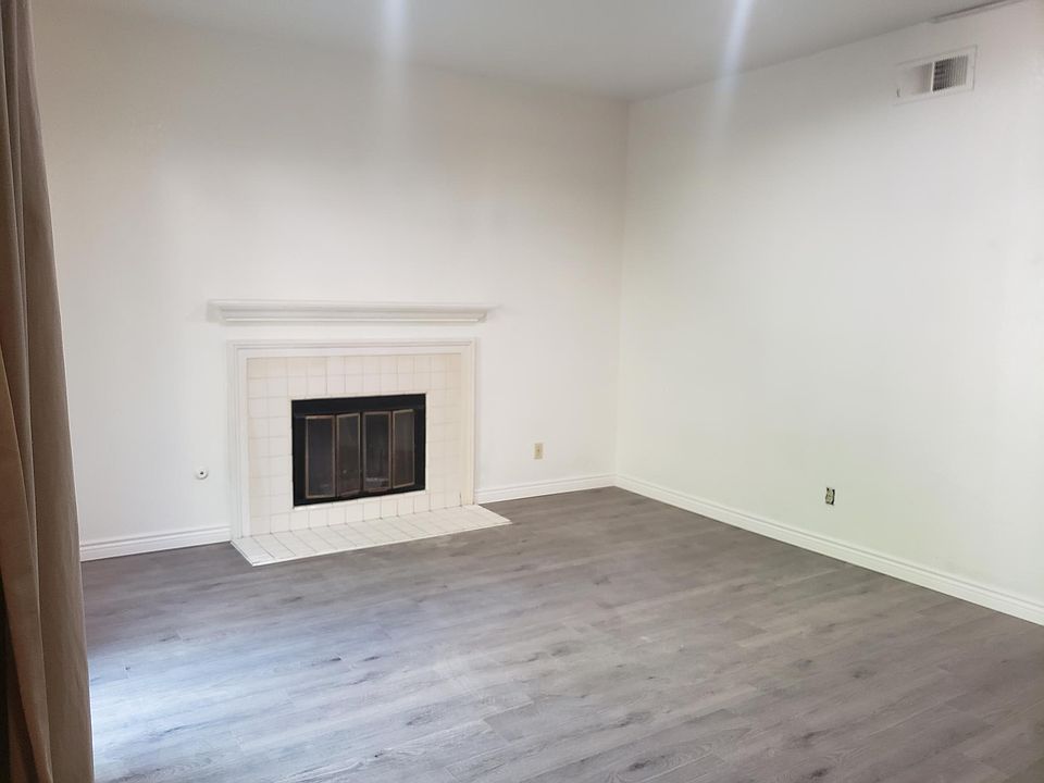 2nd image of 134 Ponderosa St