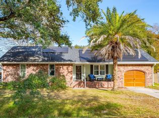 1556 Wakendaw Rd, Mount Pleasant, SC 29464