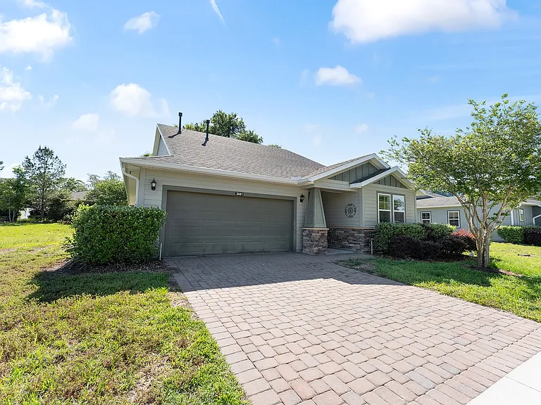 3441 NW 56th Ave — Photo 3