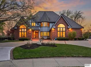 16577 Nina Cir, Omaha, NE 68130