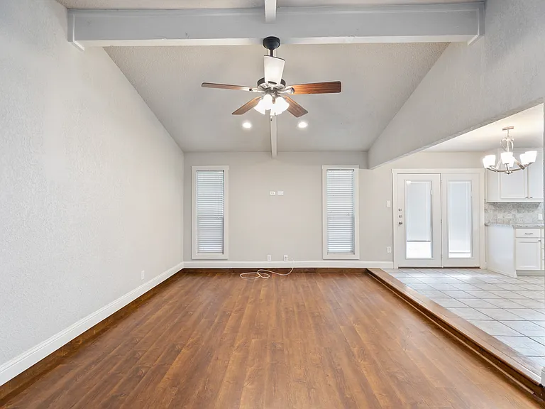 6728 Fair Meadows Dr — Photo 11