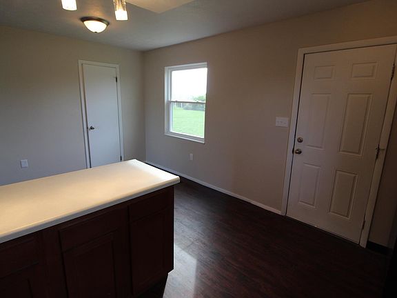 2nd image of 5637 Chatford Dr