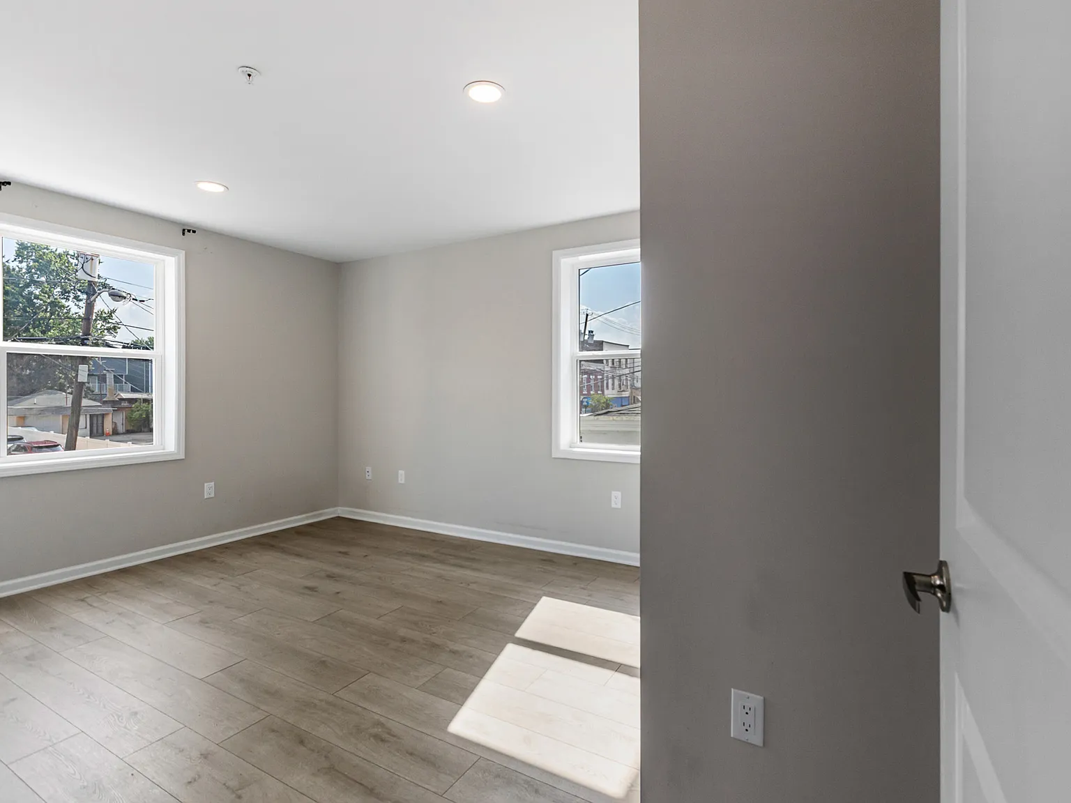 2 bed, $2,595 — Photo 3