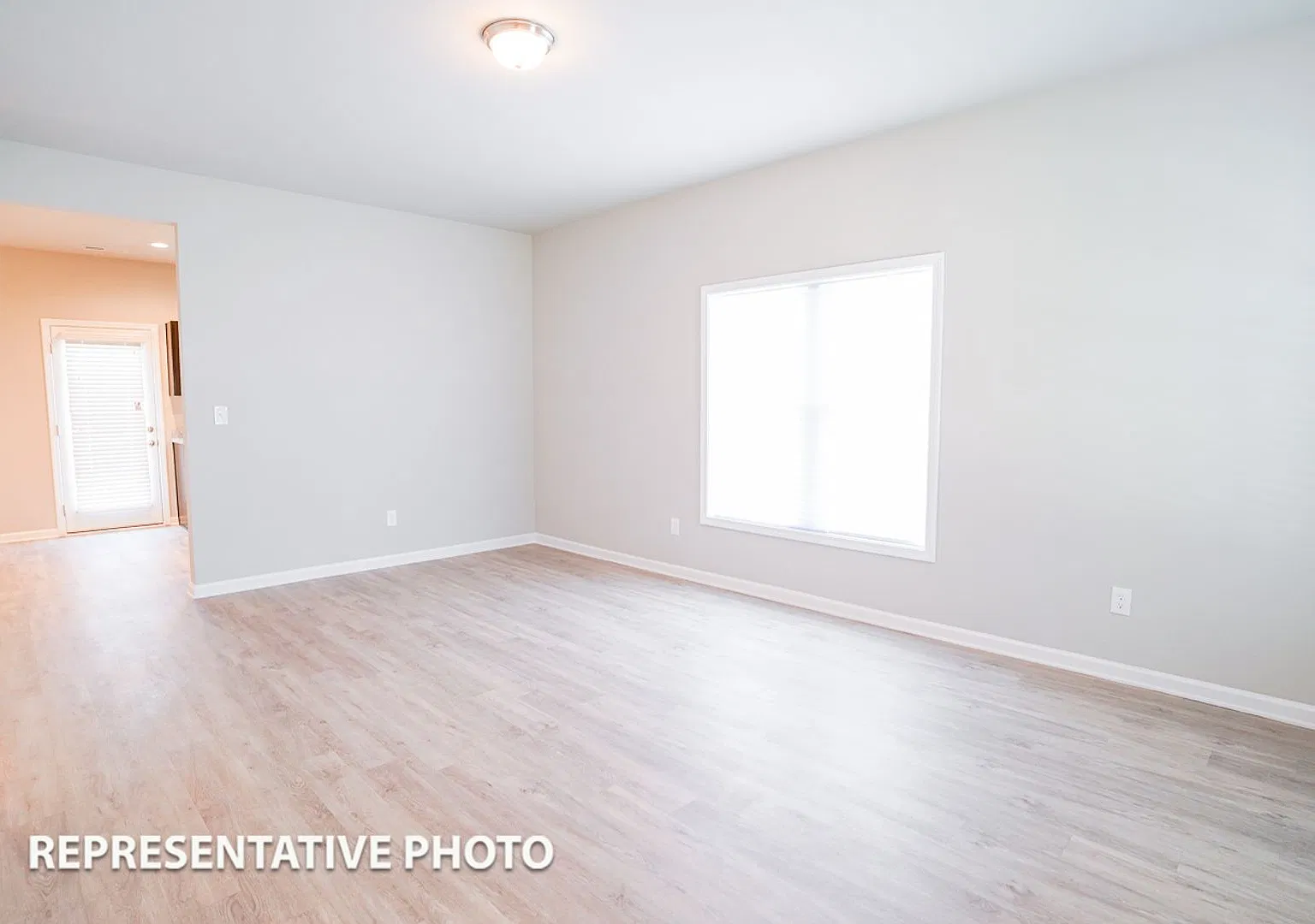 2 bed/2.5 bath Townhome -Close to Downtown Clayton! — Photo 4