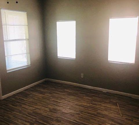 5th image of 547 W 28th St APT 7