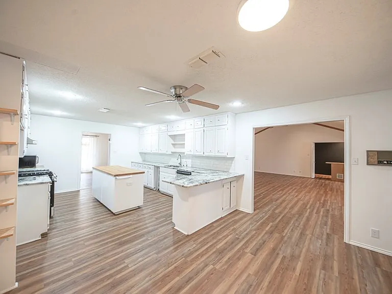 4007 Crestridge Dr — Photo 22