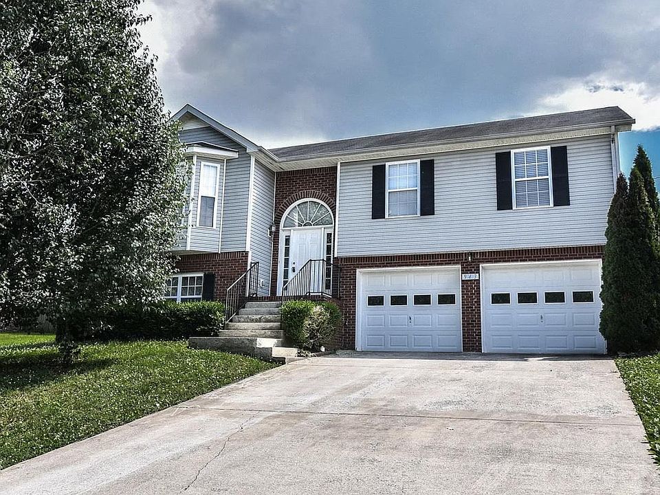 1st image of 943 Hedge Apple Dr