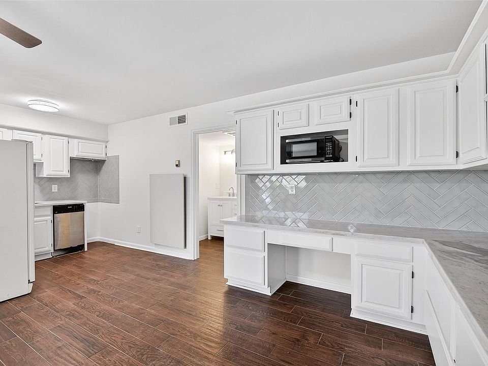 1st image of 1311 Antoine Dr APT 159