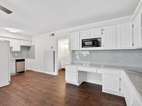 1311 Antoine Dr APT 159, Houston, TX 77055