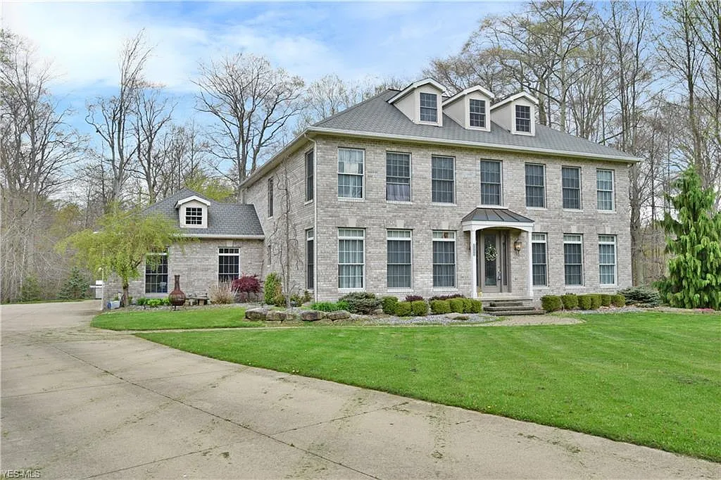 1395 Stone Castle Trl photo 1