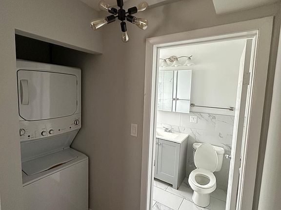 4th image of 2216 W Touhy Ave APT 2S