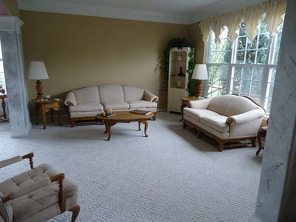 5th image of 9364 Wallingford Dr