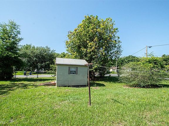 4th image of 980 McCann Ave