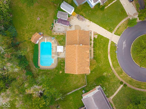 3rd image of 3519 Deerfield Pl