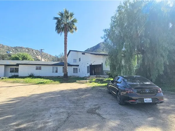 2100 S State St, Hemet, CA 92543