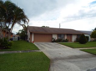 6016 Plains Dr, Lake Worth, FL 33463