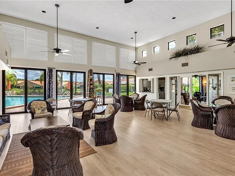 577 Beachwalk Cir #R-202 — Photo 36