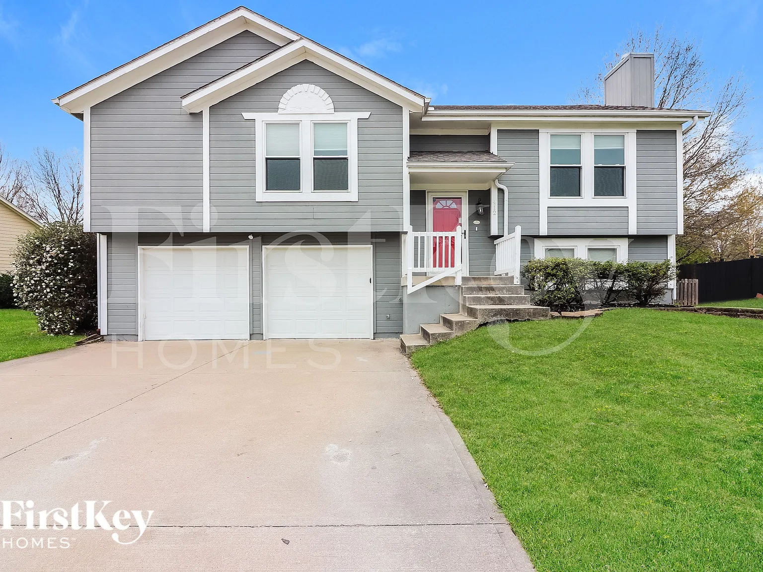3 bed, 2.5 bath, 1754 sqft, $2,205 — Photo 1