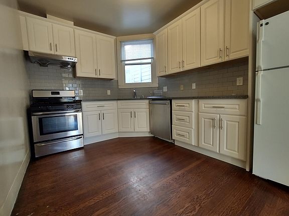 2nd image of 1848A Fell St #A