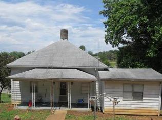 160 College St, Copperhill, TN 37317