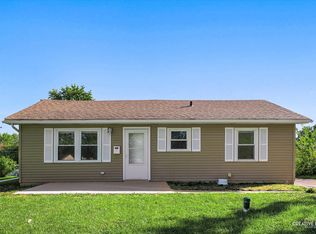 1839 Burry Circle Dr, Crest Hill, IL 60403