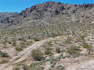 121 Corralejo Trl, Lucerne Valley, CA 92356