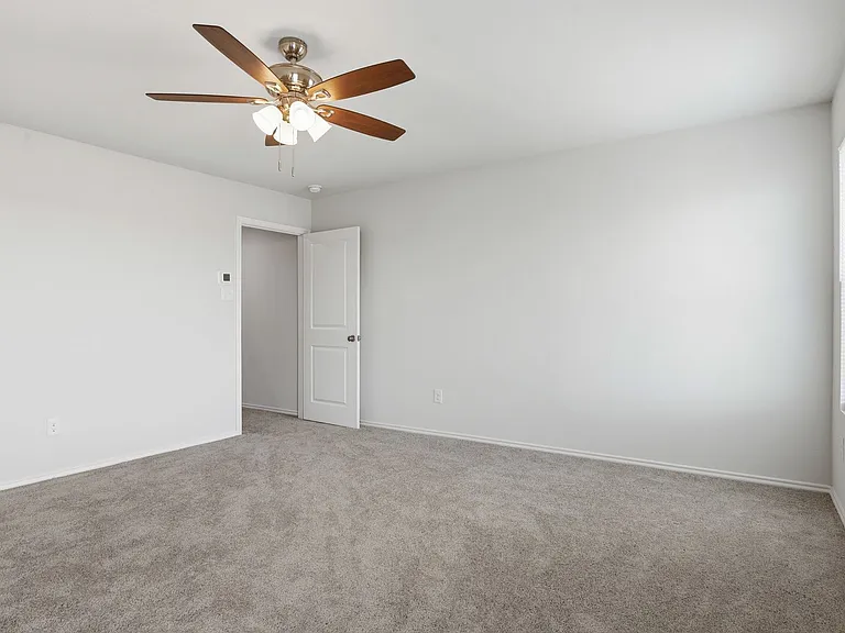 853 Eagles Nest Dr — Photo 21
