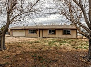 18402 Vine St, Hesperia, CA 92345