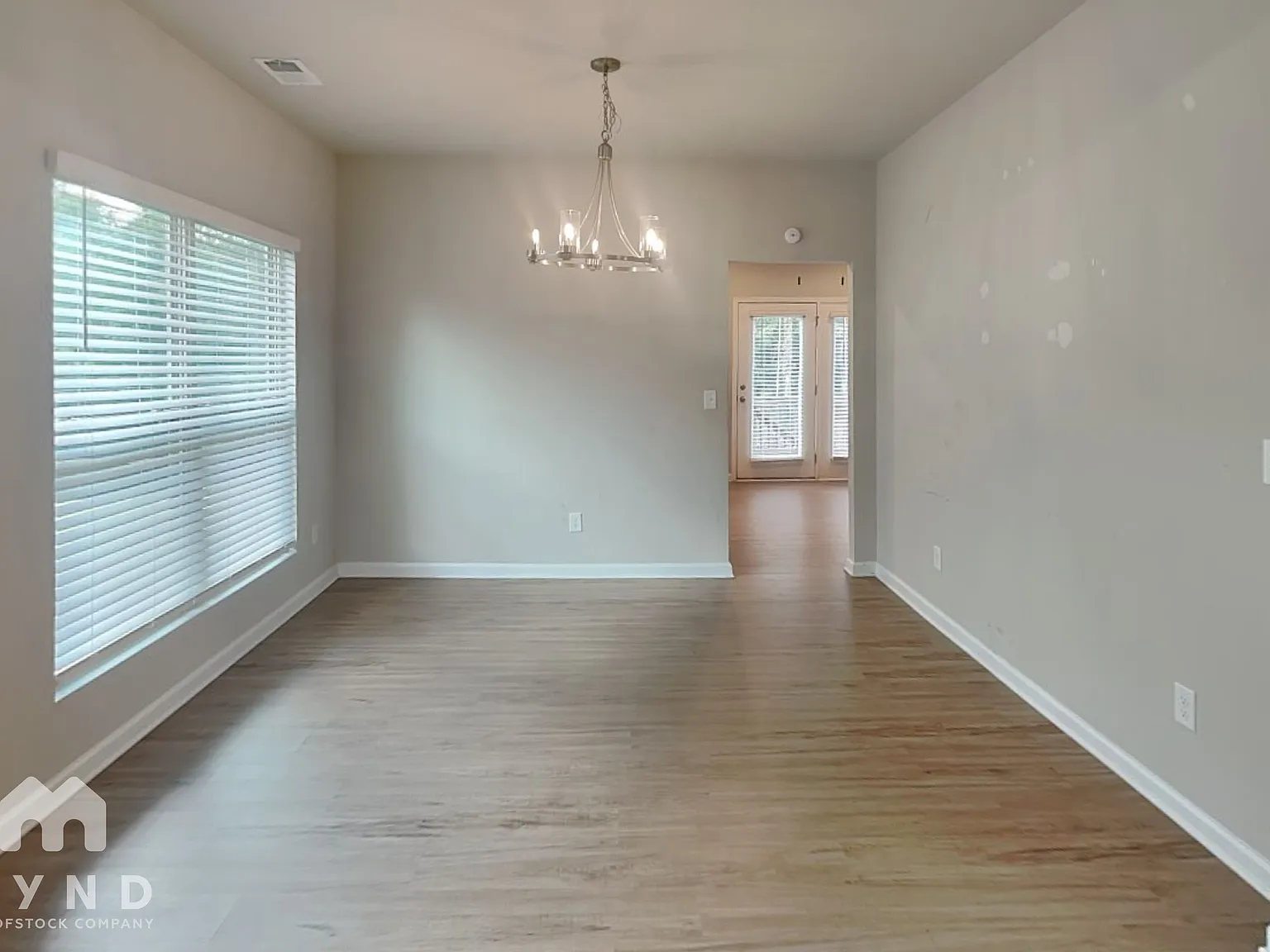 4 bed, 2.5 bath, 2191 sqft, $2,145 — Photo 3