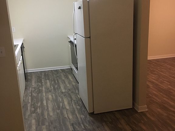 5th image of 83 Lannes West Dr