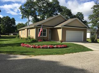 23652 Sunnyside Ave, Elkhart, IN 46516