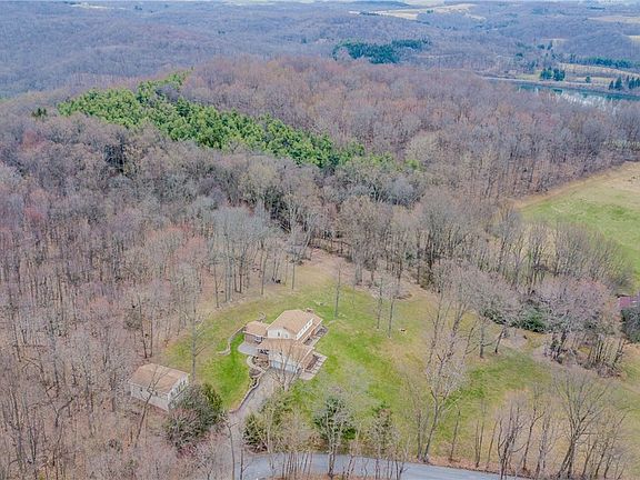 3rd image of 300 Chrisner Rd
