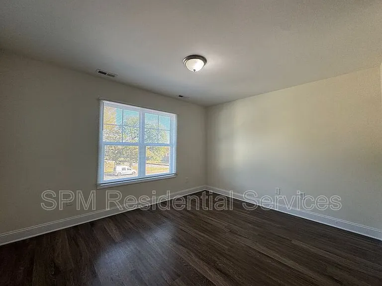1324 S 8th St — Photo 18