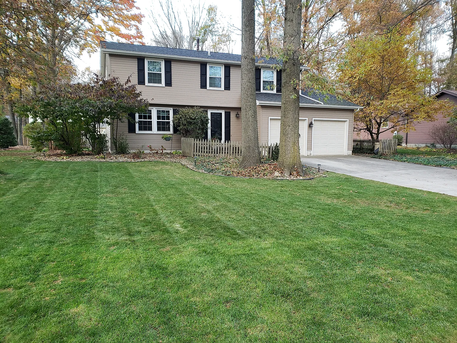 255 Terre Hill Dr photo 1