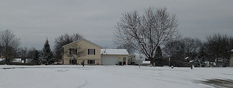 1st image of 165 Roberts Ct