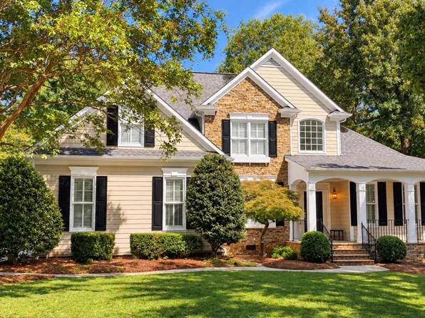 109 Stormy Pointe Ln, Mooresville, NC 28117