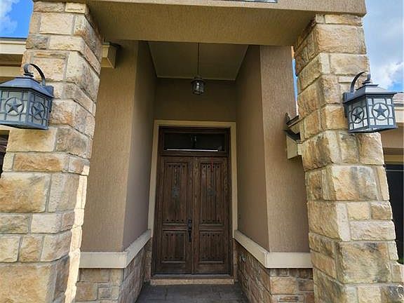 3rd image of 4432 Wisteria Ave