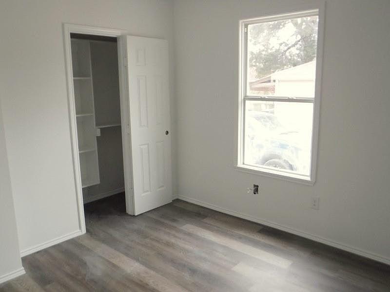 2nd image of 2315 Gilford St #A