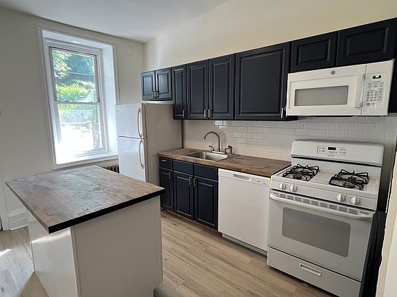 2nd image of 4139 Terrace St