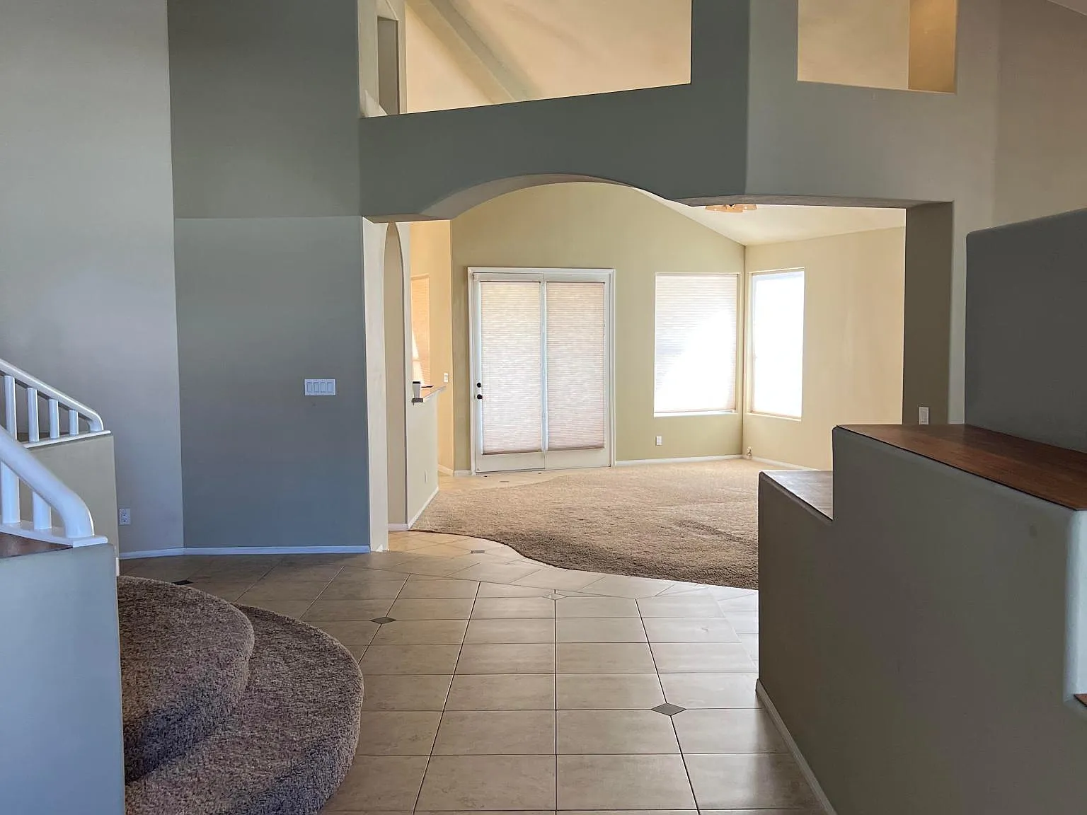 3 bed, 3281 sqft, $3,500 — Photo 3