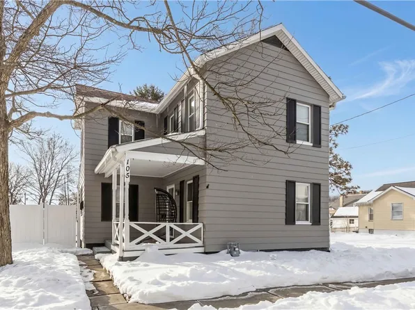 105 N Oliver Ave, Zelienople, PA 16063