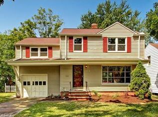 1308 Brainard Rd, Lyndhurst, OH 44124