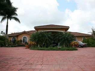 19690 SW 198th St, Miami, FL 33187