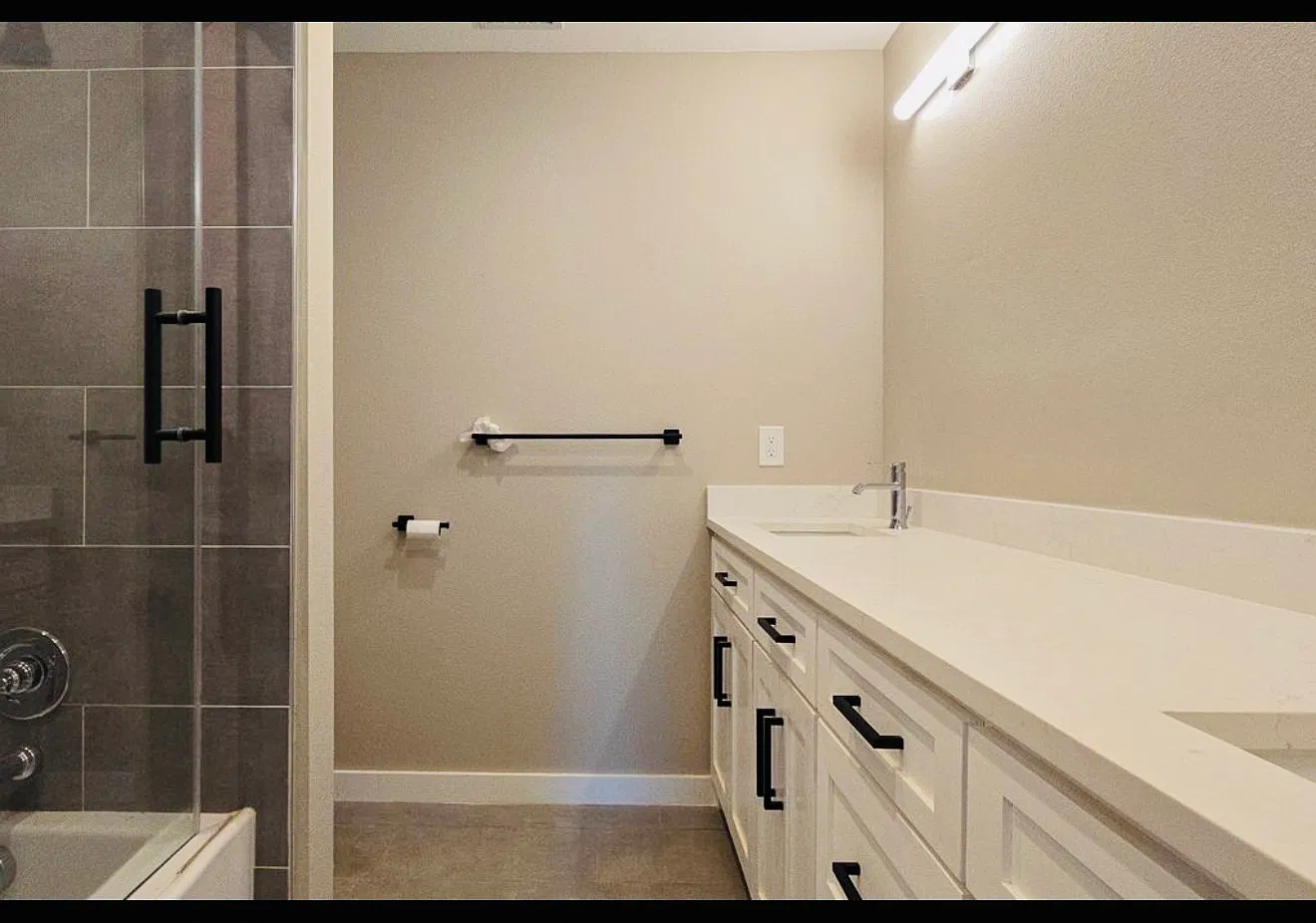 3 bed, 1788 sqft, $2,600 — Photo 4