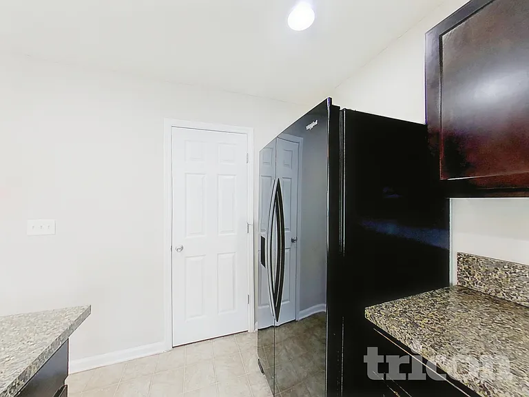 1352 Biscayne Grove Ln — Photo 5